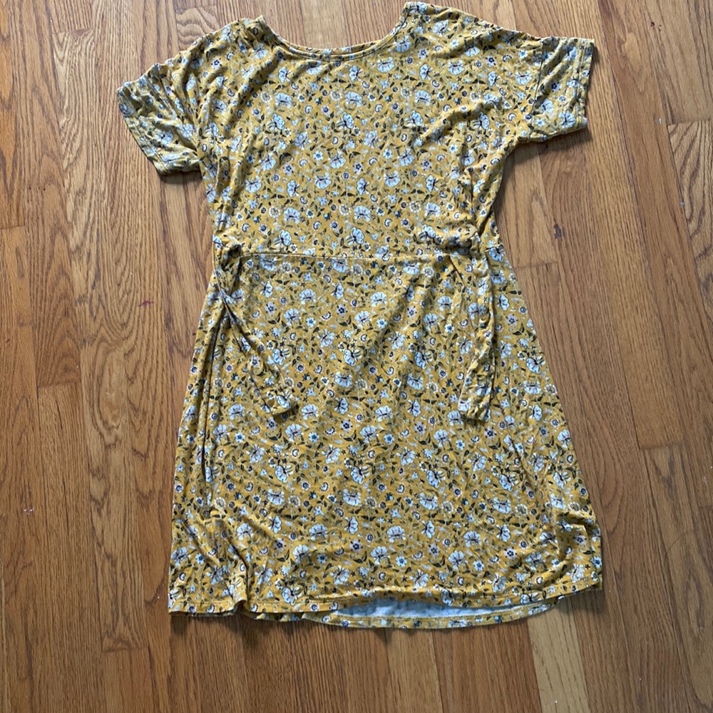 Causal Tie floral dress